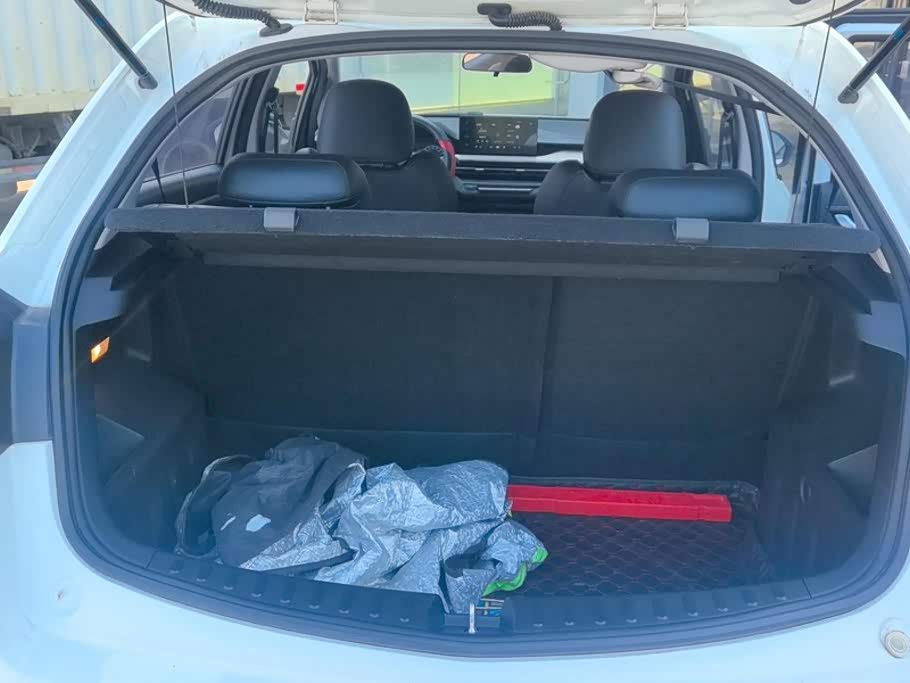 Geely Vision X3 1.5 л 2021 г. Белый, пробег 26700 км