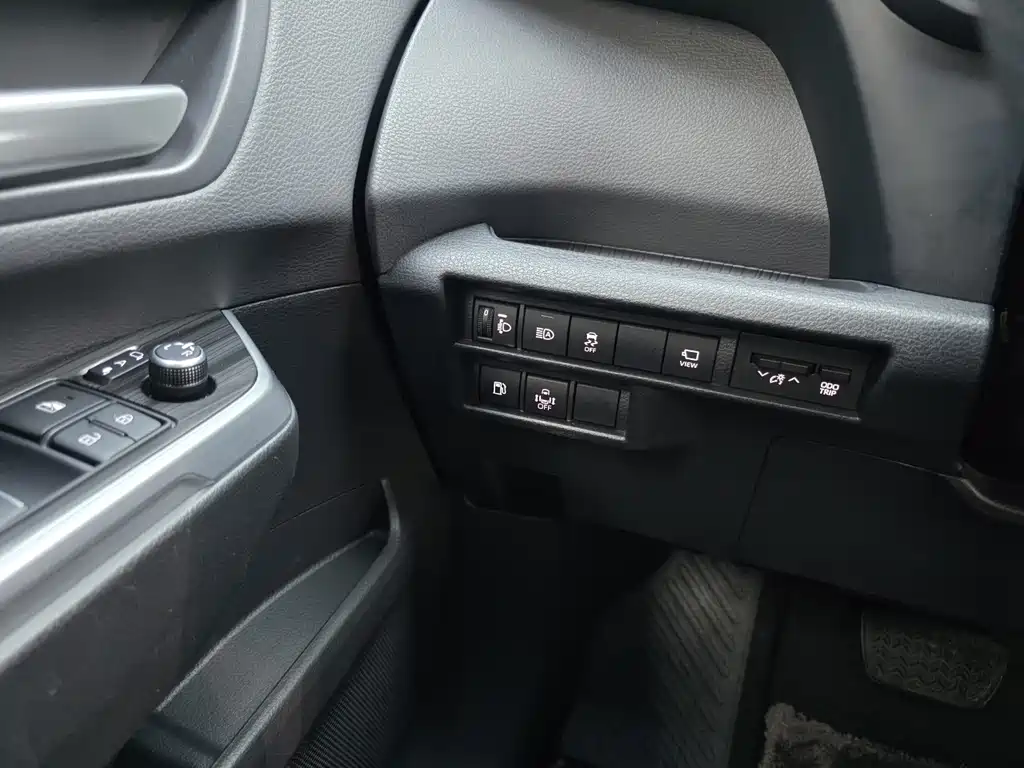 Toyota Sienna — миниатюра 12
