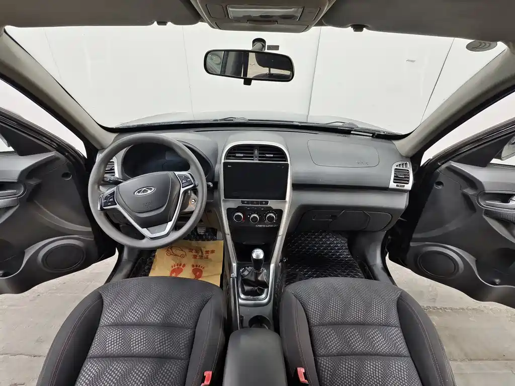 Chery Tiggo 3 3 2014 1.6L MT