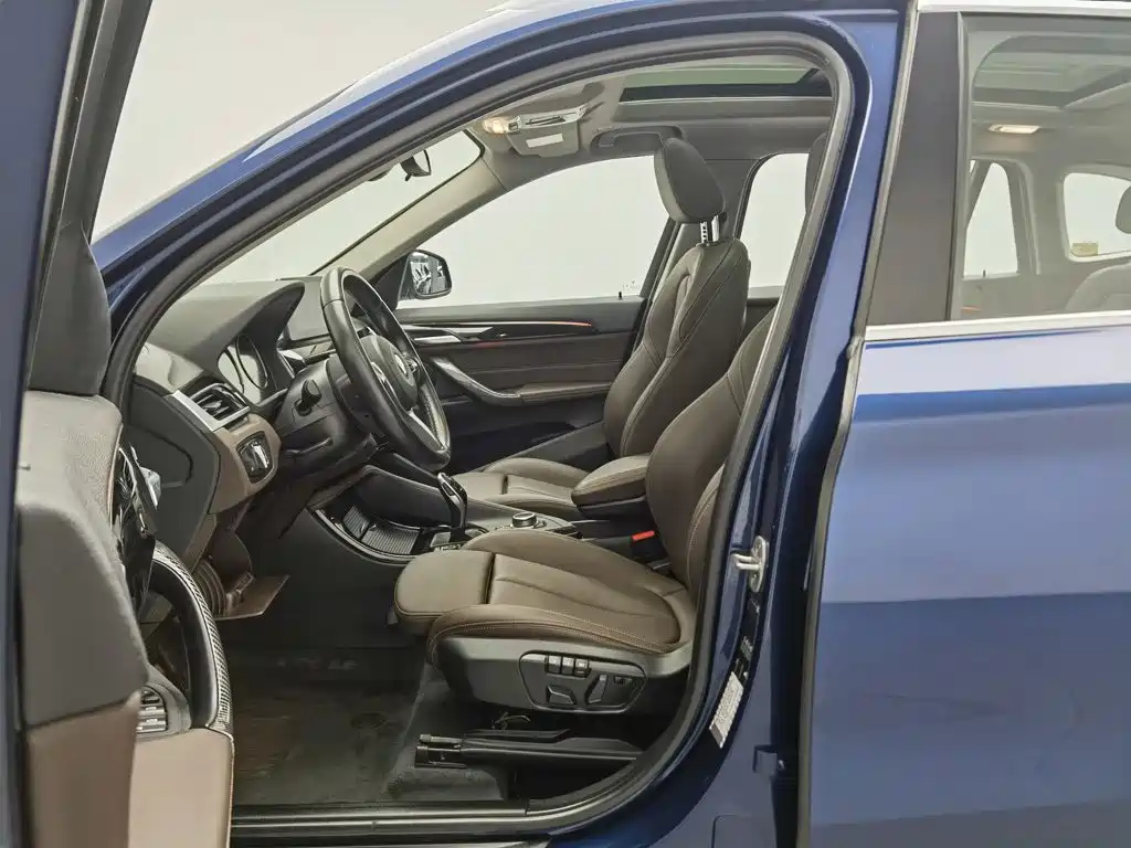 BMW X1 — миниатюра 10
