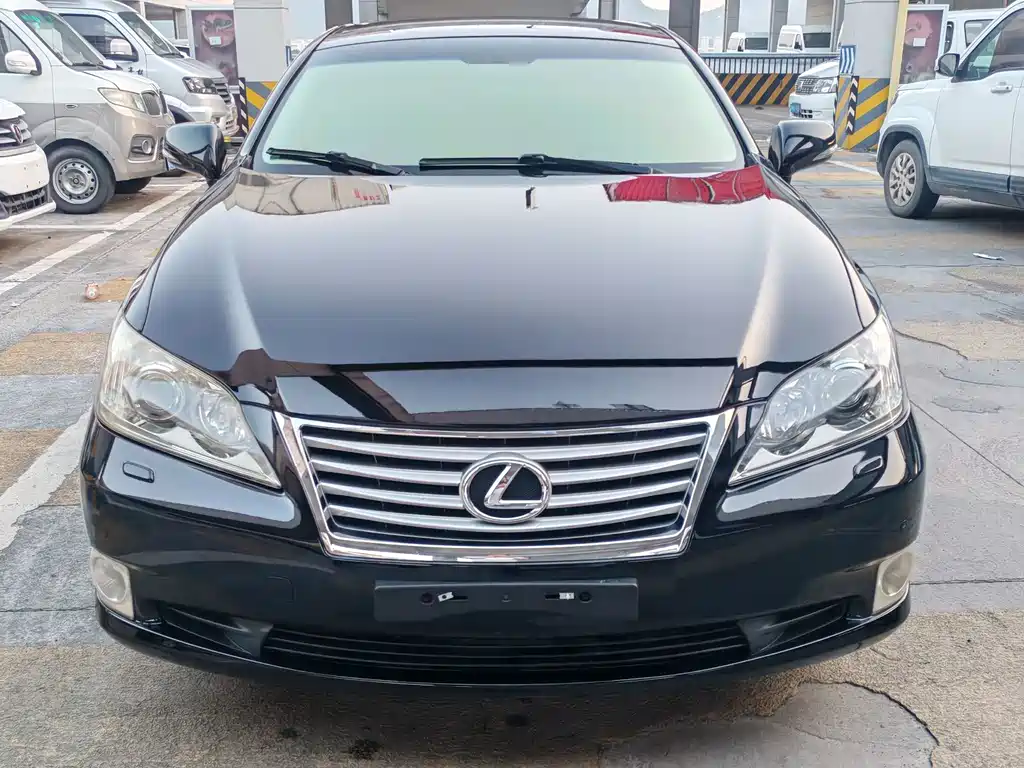Lexus ES — миниатюра 2
