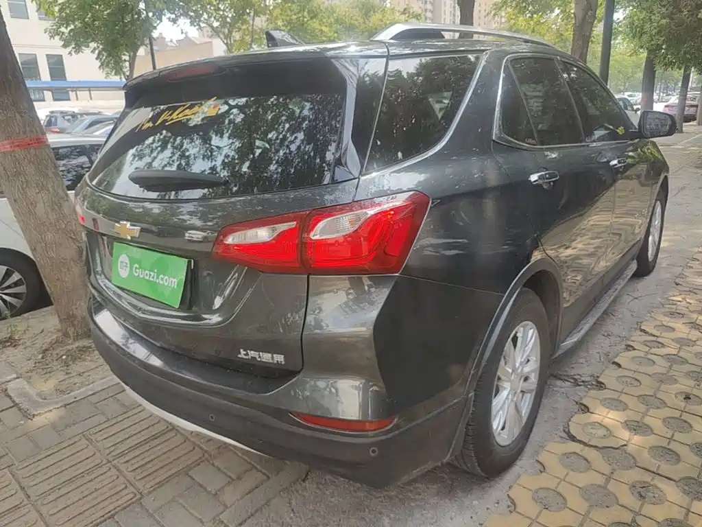 Chevrolet Equinox — миниатюра 7