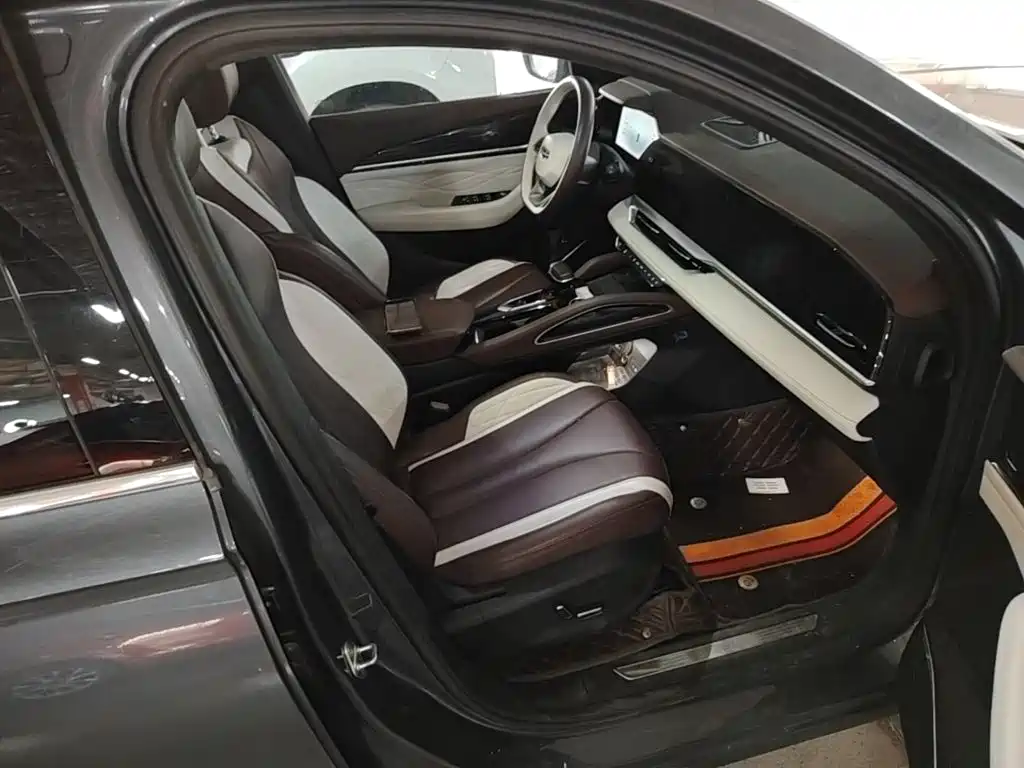 Geely Xingyue L — миниатюра 25