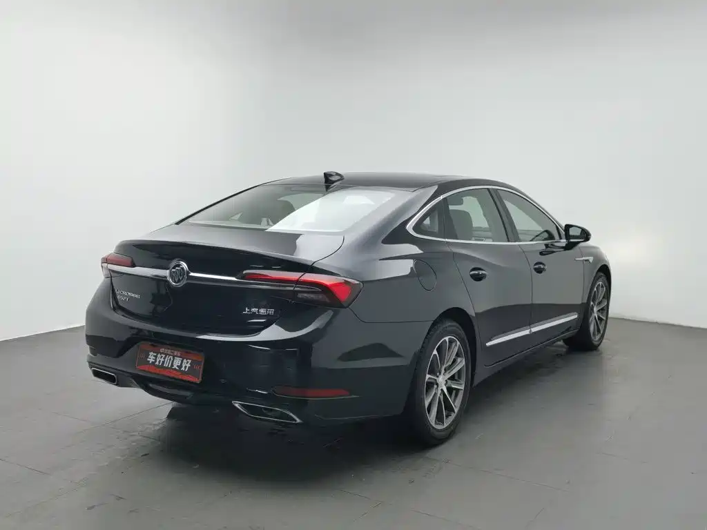 Buick LaCrosse — миниатюра 2