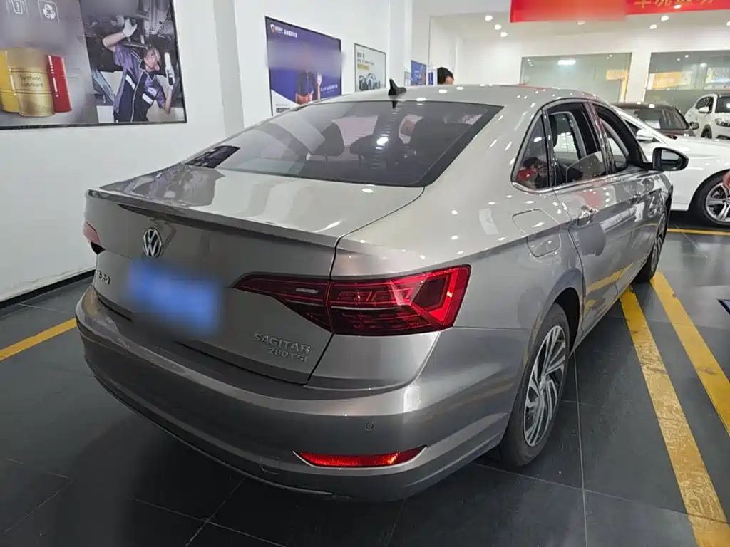 Volkswagen Sagitar — миниатюра 7
