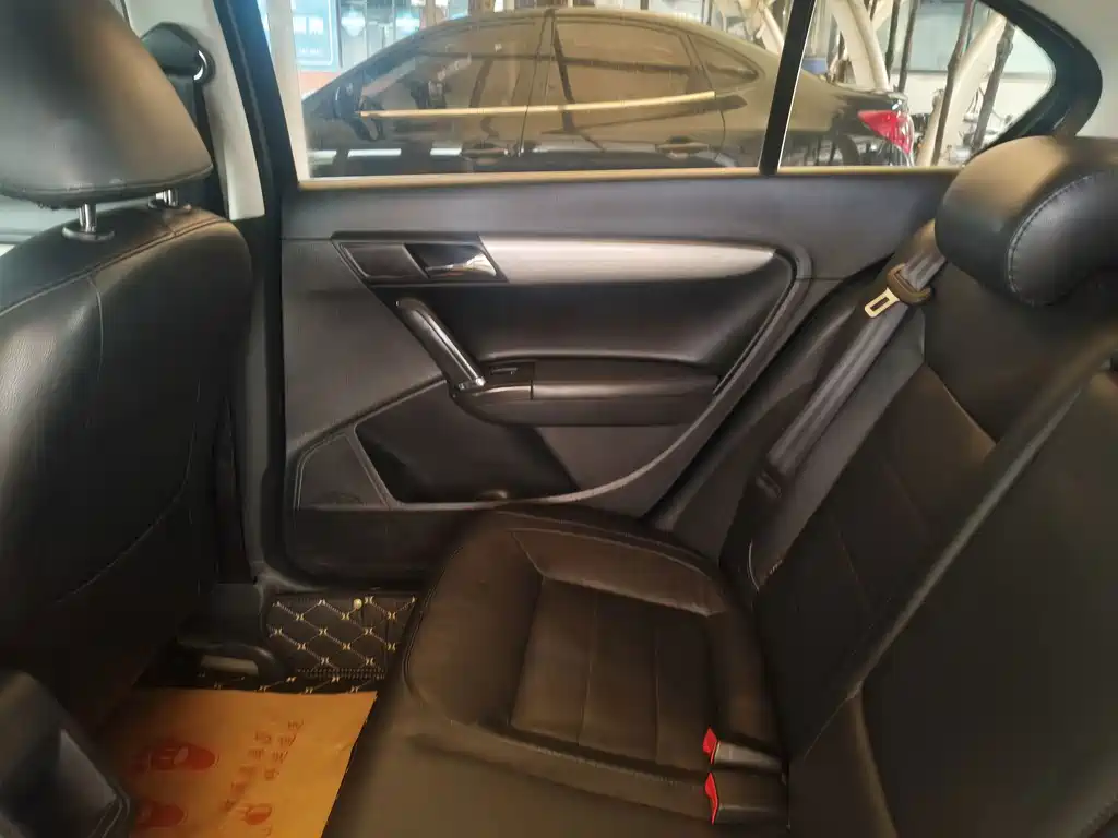Volkswagen Lavida — миниатюра 11