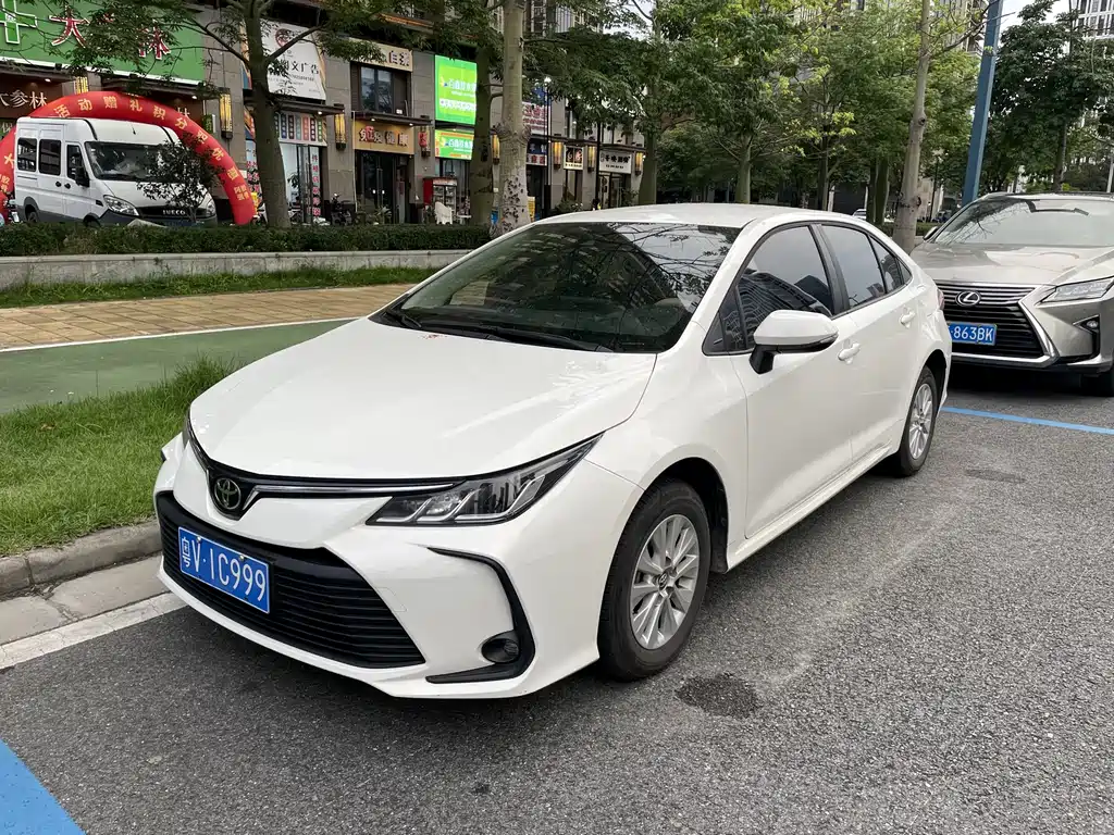Купить Toyota Corolla