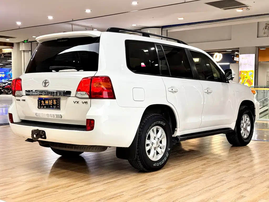 Toyota Land Cruiser 2012 4.0L AT VX