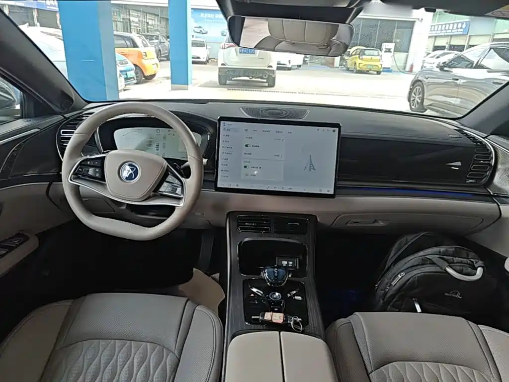 BYD Han — миниатюра 10