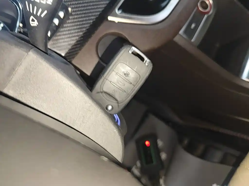 Baojun 310W — миниатюра 9