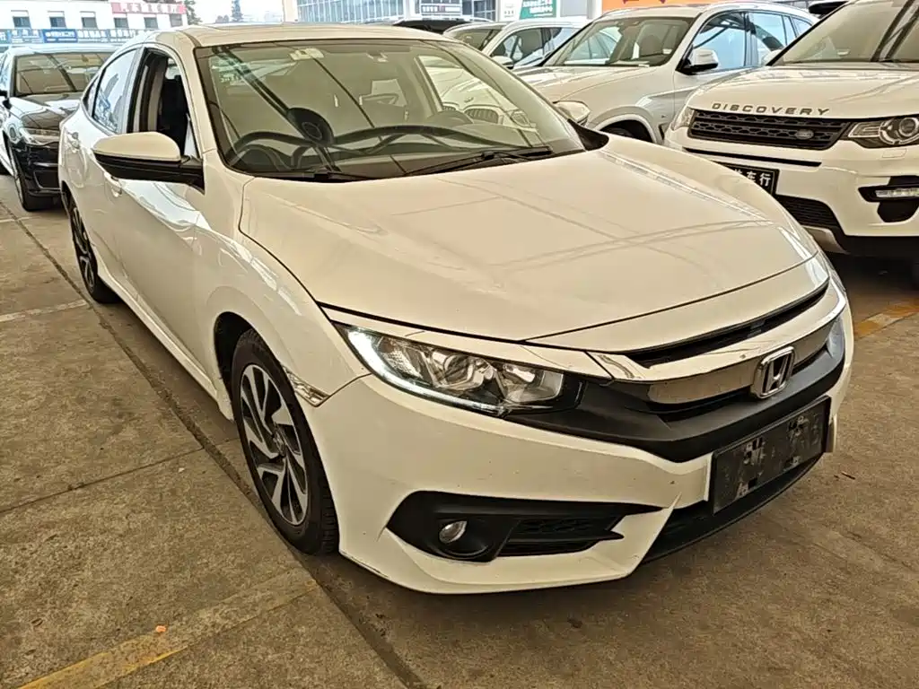 Honda Civic 2016 220TURBO CVT Luxury