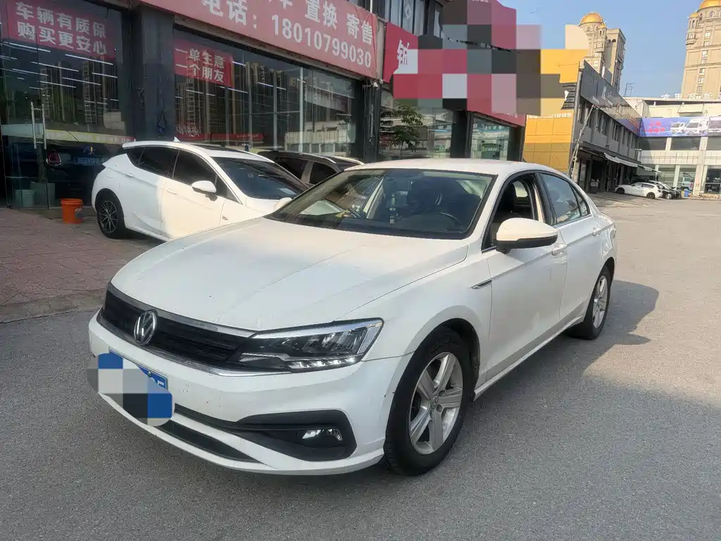 Купить Volkswagen Lamando
