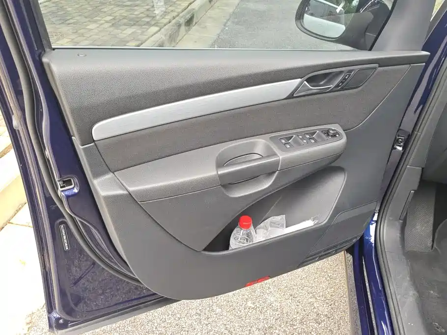 Volkswagen Sharan — миниатюра 7
