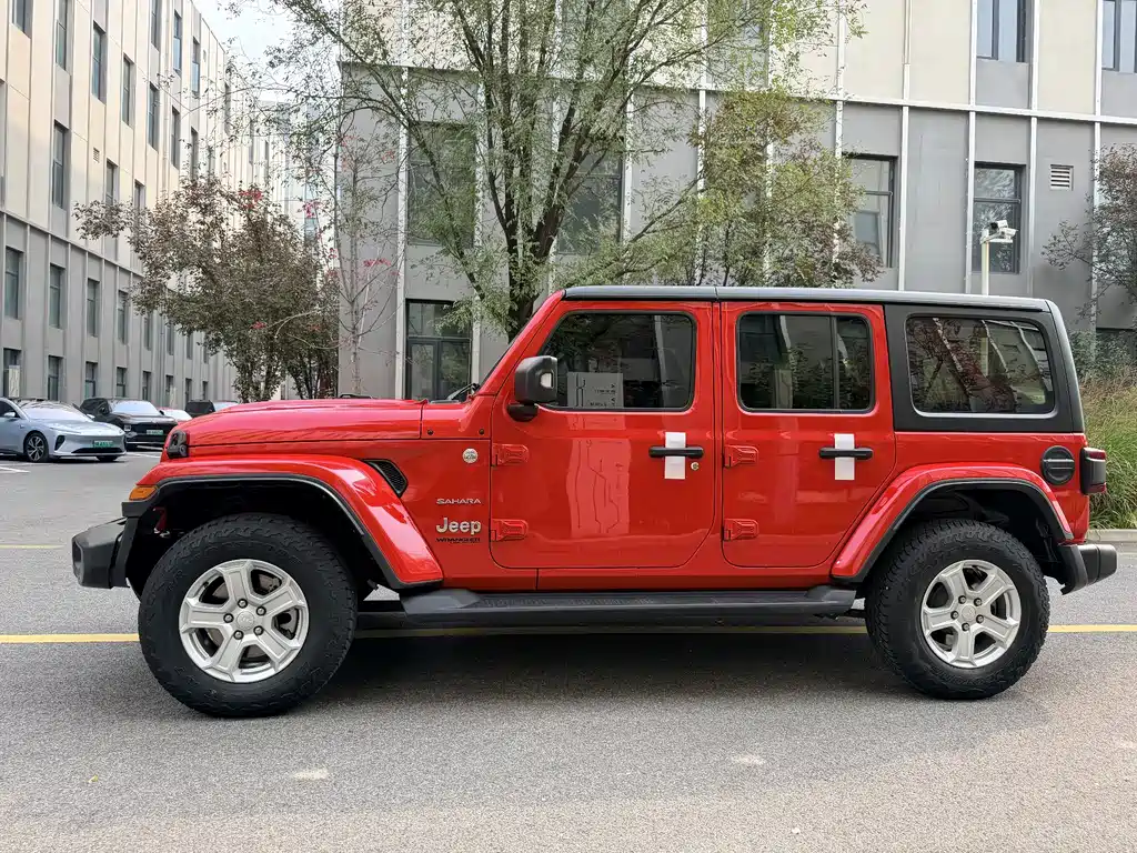 Jeep Wrangler — миниатюра 11