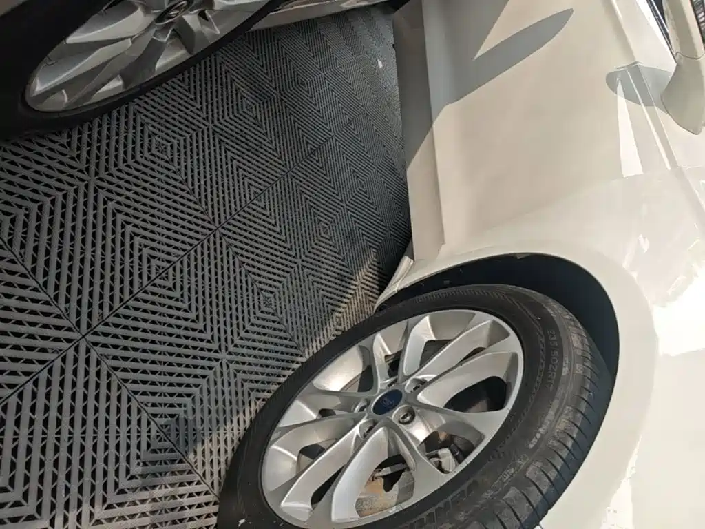 Ford Mondeo — миниатюра 21