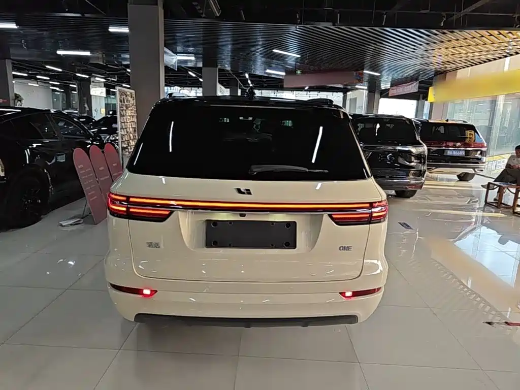Li Auto Li ONE — миниатюра 6