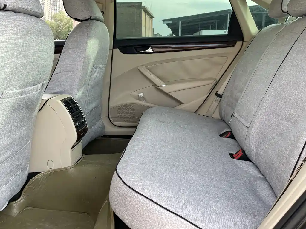 Volkswagen Passat 2011 2.0TSI DSG