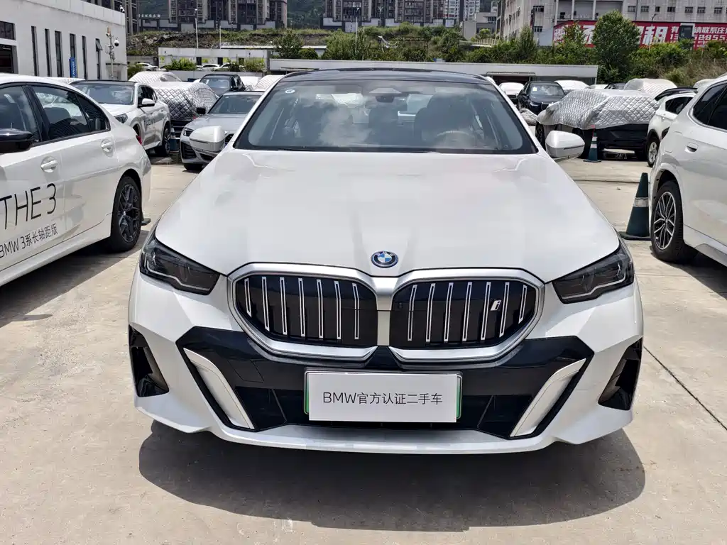 BMW i5 2025 eDrive 40L M Sport