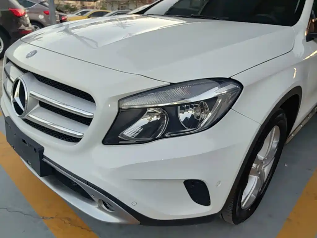 Mercedes-Benz GLA — миниатюра 24