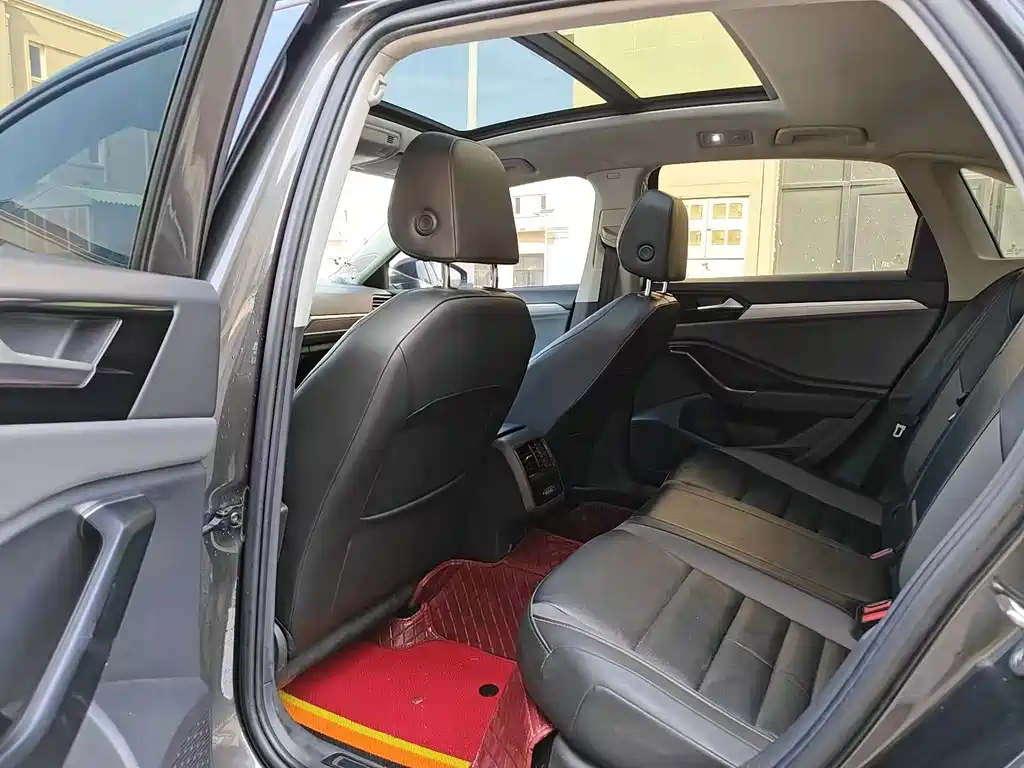 Volkswagen Sagitar — миниатюра 5