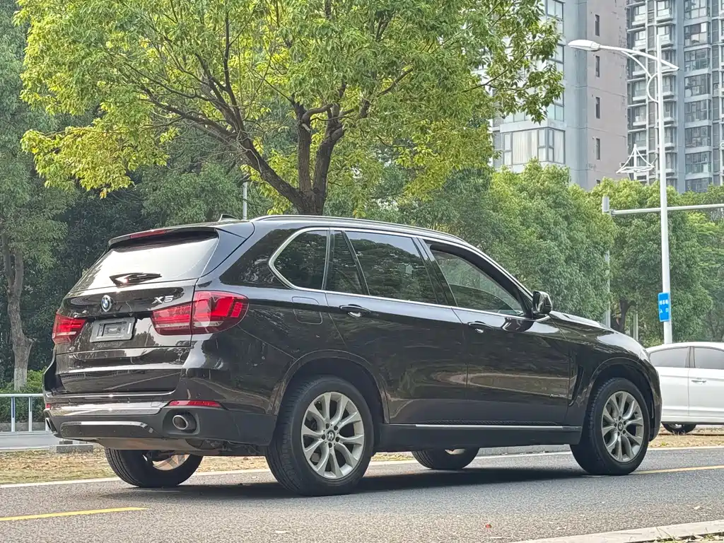 BMW X5 2015 xDrive28i