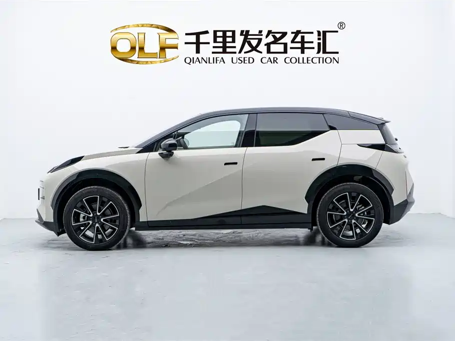 Zeekr X 2025 мест