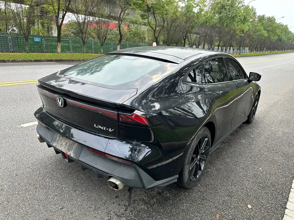 Changan UNI-V — миниатюра 4