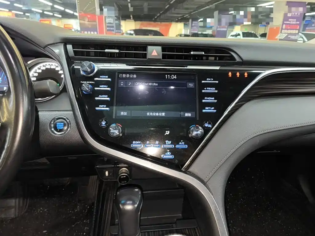 Toyota Camry — миниатюра 13