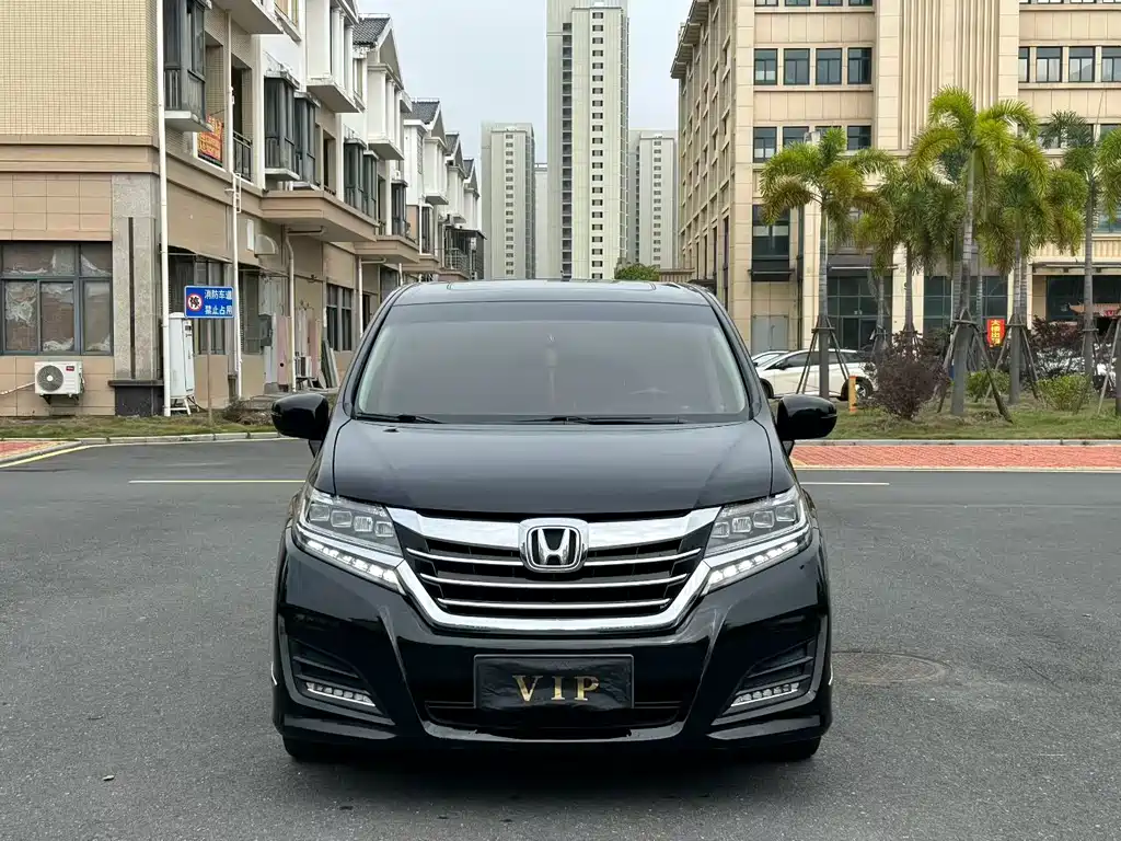 Honda Elysion 2016 2.4L Luxury