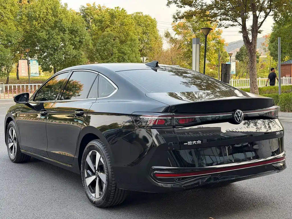 Volkswagen Magotan — миниатюра 6