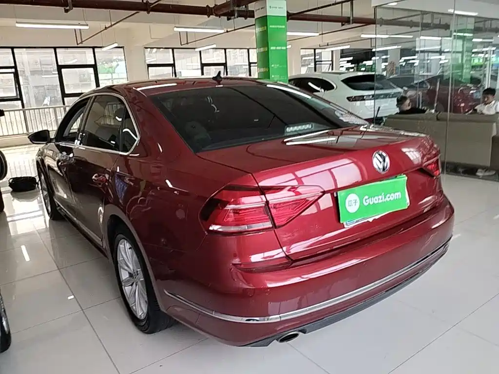 Volkswagen Passat — миниатюра 5