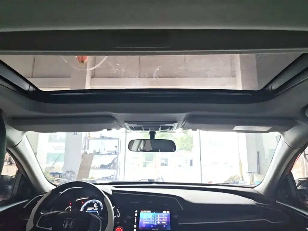 Honda Civic — миниатюра 18