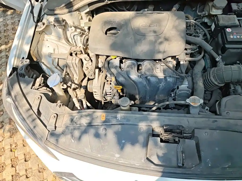 Hyundai Elantra — миниатюра 19