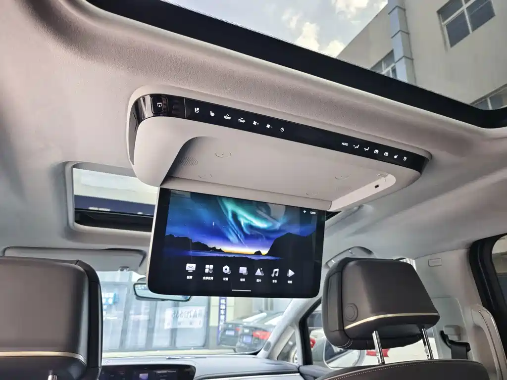Buick GL8 — миниатюра 17