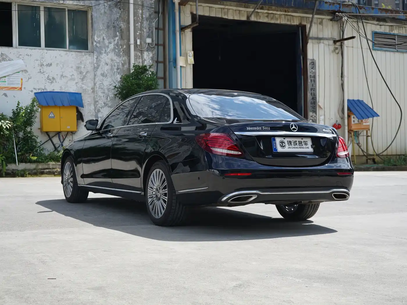 Mercedes-Benz E-Class