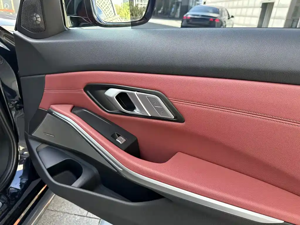 BMW 3 Series — миниатюра 27