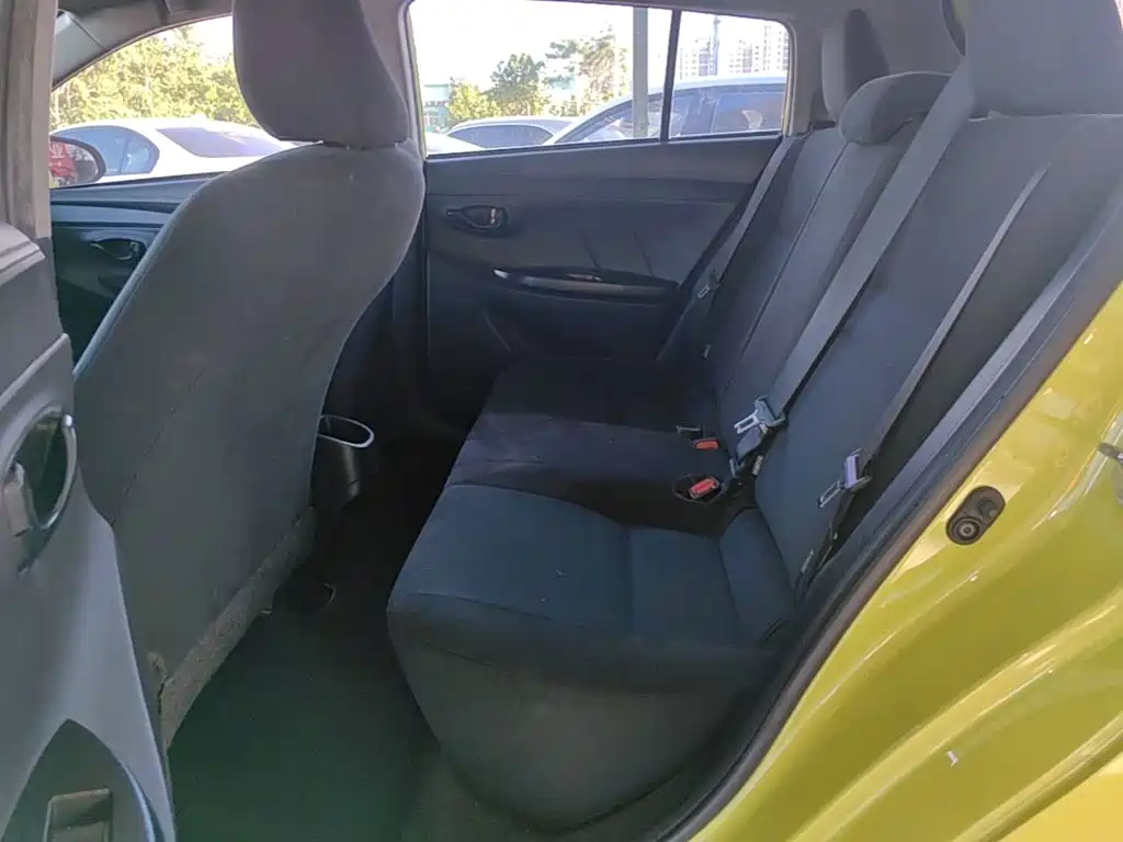 Toyota Yaris L — миниатюра 17