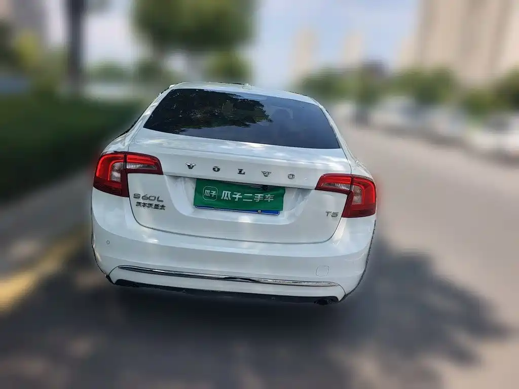 Volvo S60 — миниатюра 4