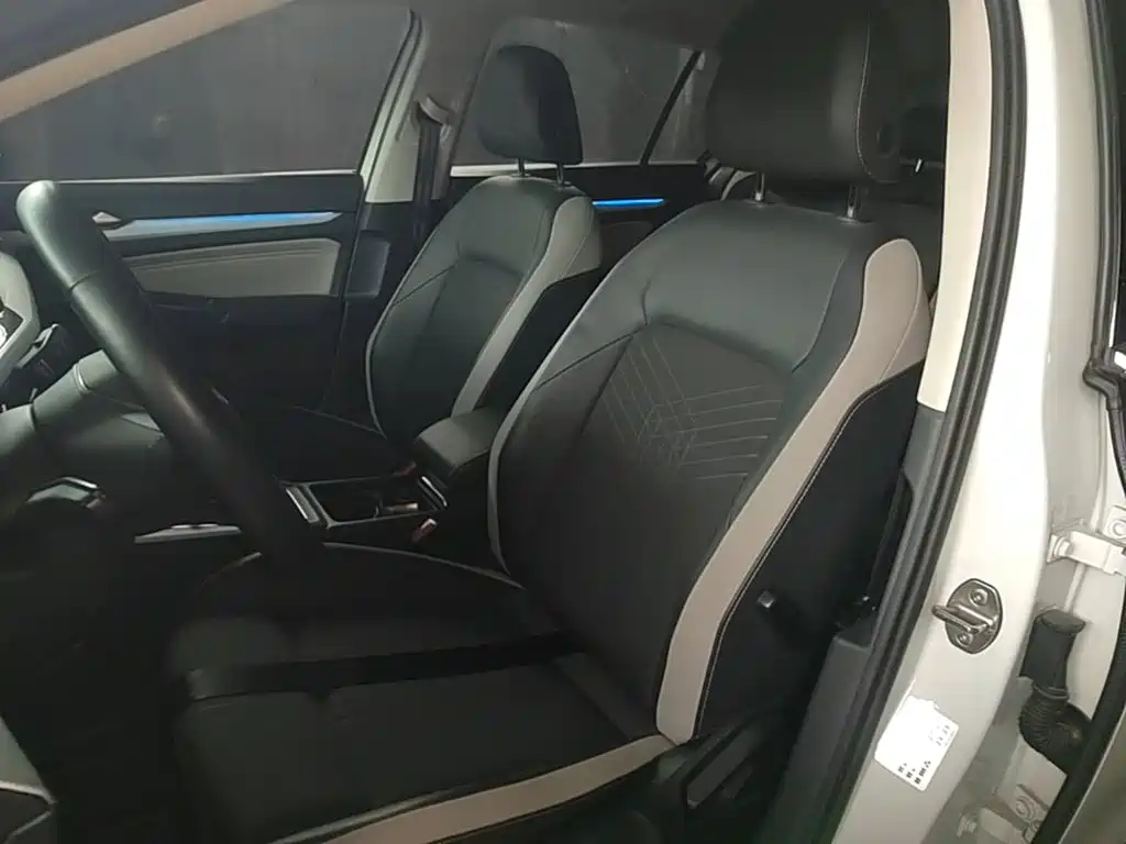 Volkswagen Golf — миниатюра 15