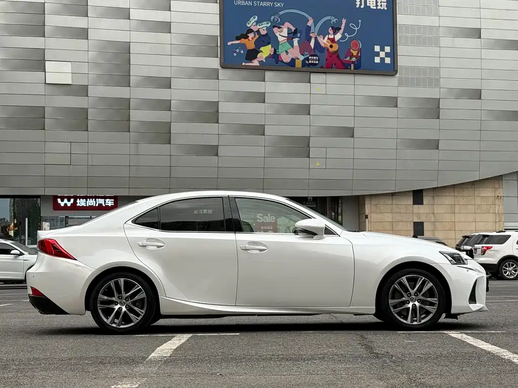Lexus IS — миниатюра 4
