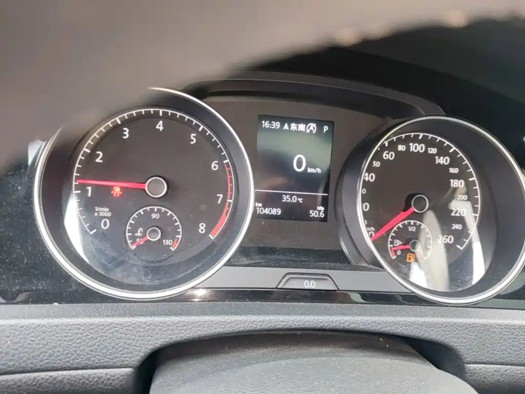 Volkswagen Golf — миниатюра 12