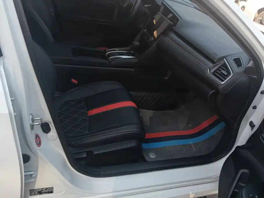 Honda Civic — миниатюра 8