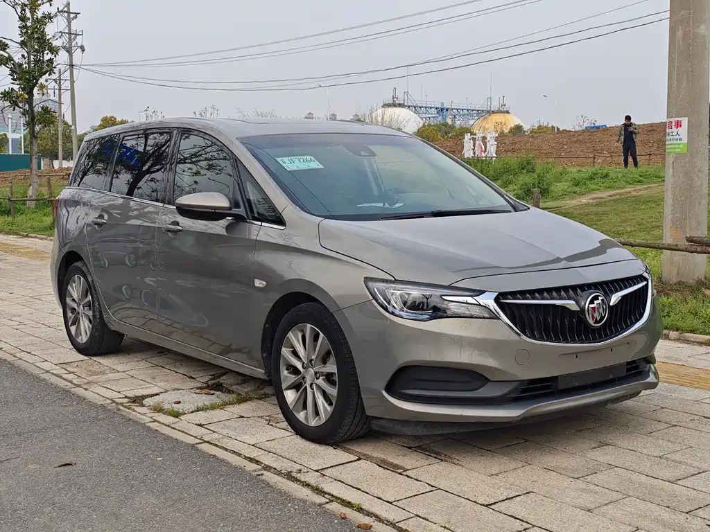 Buick GL6 2019