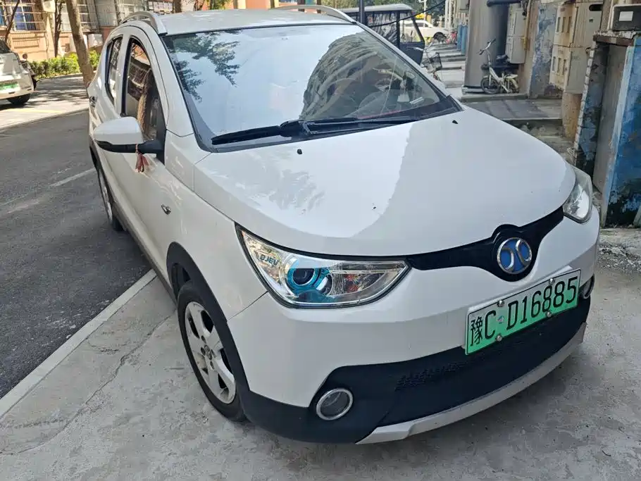 BAIC New Energy EC — миниатюра 2