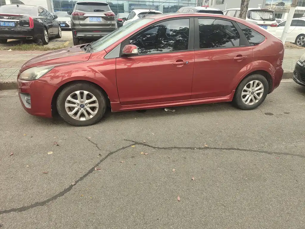 Ford Focus — миниатюра 6