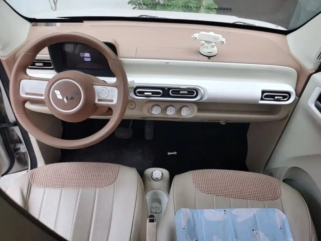 Wuling MINIEV — миниатюра 5