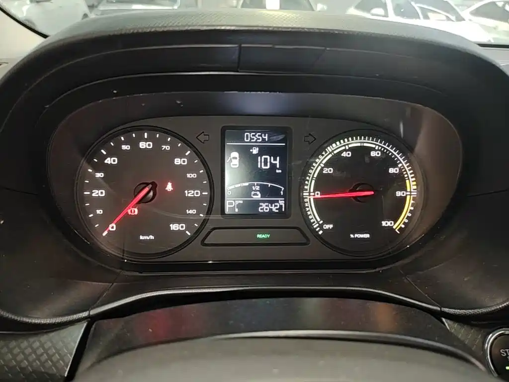 Roewe Clever — миниатюра 12