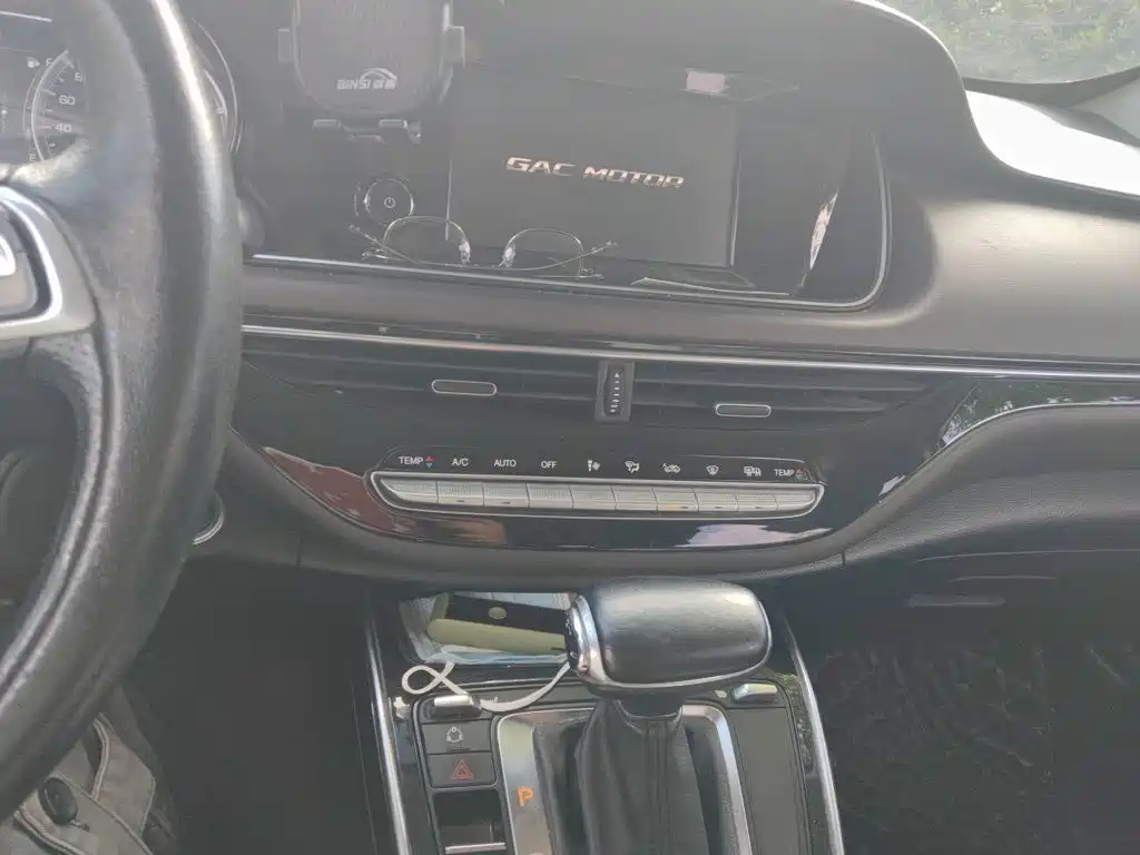 GAC Motor Trumpchi M6 — миниатюра 10