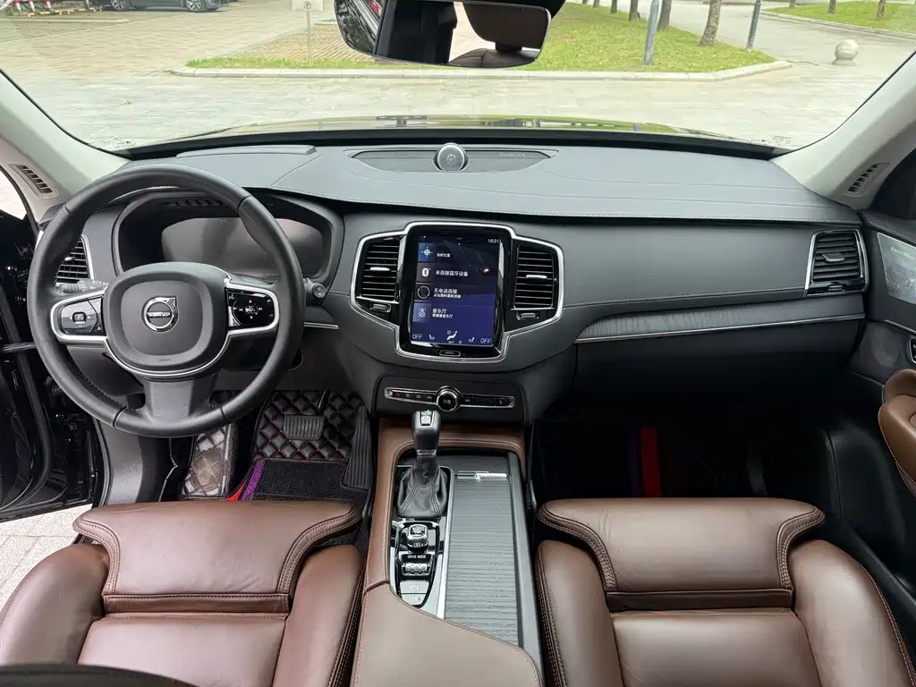 Volvo XC90 2020 T6 Luxury 7 мест