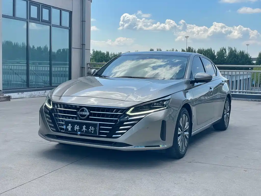 Nissan Teana 2022